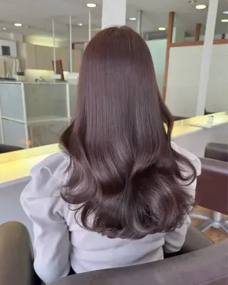 カラー Hip's eyes meiのヘアスタイル