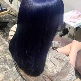 セミロング カラー 伊藤 玲衣のヘアスタイル