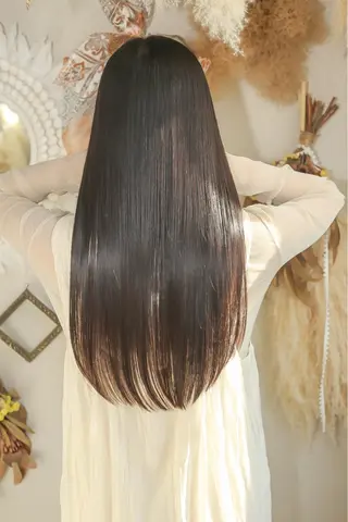 ロング 伊藤 裕貴のヘアスタイル