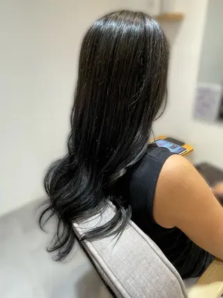 ロング 髙梨 いず美のヘアスタイル