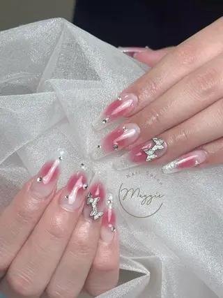 ネイル Maggie Nail🦩のネイルデザイン