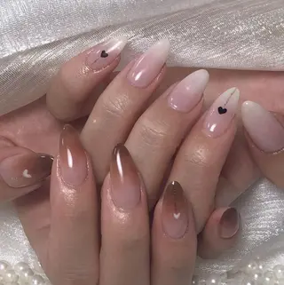 ネイル queensnail 🧸mikaのネイルデザイン