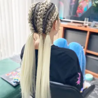 ミディアム 髪に魔法をかける🪄 💖💫編み込みヘアのヘアスタイル