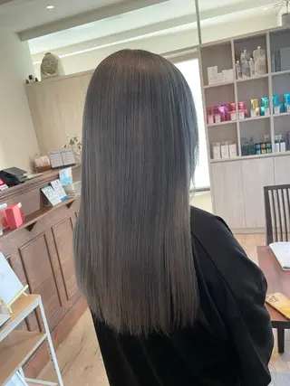 セミロング カラー ブリーチ👩🦳/ ✂︎MANAMIのヘアスタイル