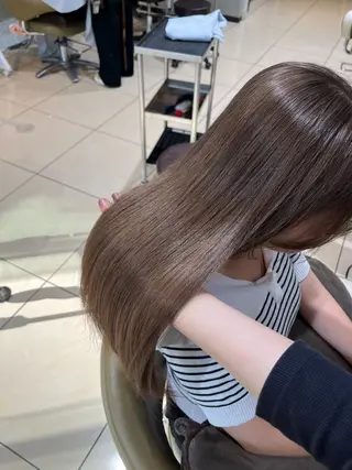 セミロング 八重樫 夢愛のヘアスタイル