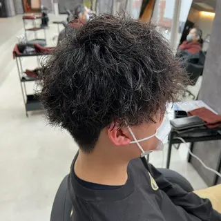 パーマ メンズ メンズパーマ特化 荻田知也のヘアスタイル