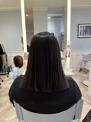 セミロング 縮毛矯正／ 似合わせ／古津遼平のヘアスタイル