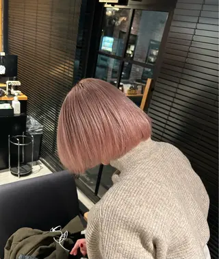 カラー りお ブリーチカラーのヘアスタイル