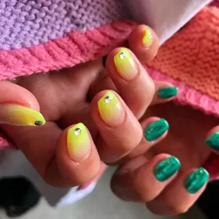 ロング カラー ヘアアレンジ キッズ ネイル マツエク・マツパ 福田 加奈のネイルデザイン