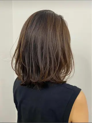 ミディアム 山口 莉々香のヘアスタイル