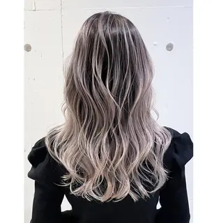 ロング カラー ITbyALBUM 中野店のヘアスタイル