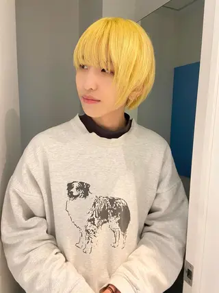 ミディアム ショート/ウルフ ハイトーン/カイセイのヘアスタイル