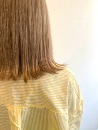 ミディアム 金井 海月のヘアスタイル