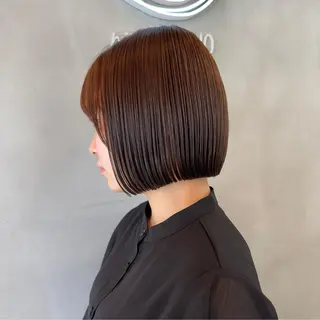 ミディアム カラー センターパート/ 暖色カラーayuのヘアスタイル