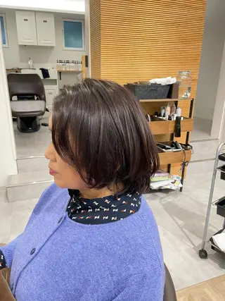 ミディアム やまこし 美裕樹のヘアスタイル