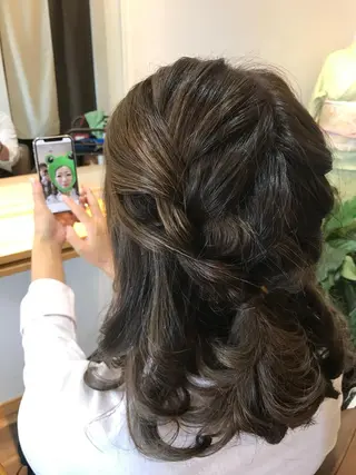 ミディアム ヘアアレンジ 石川 奈緒子のヘアスタイル