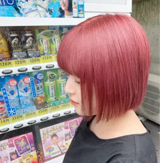 ショート カラー にしき さんのヘアスタイル