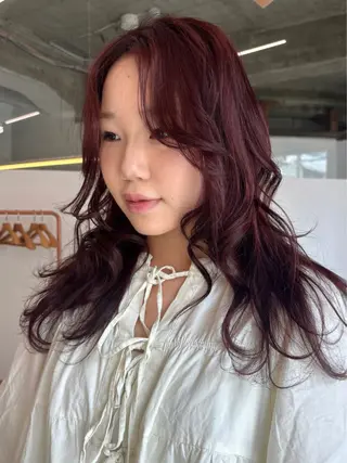 ロング the hinc所属・ami/大阪/暖色 /レイヤーカットのヘアスタイル