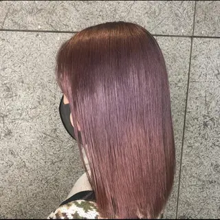 セミロング カトウ ユウカのヘアスタイル