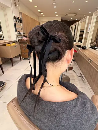 セミロング ヘアアレンジ 韓国ヘアメイク🎀/ 縮毛矯正✨山本媛香のヘアスタイル