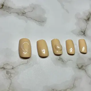 ネイル 光 るいのネイルデザイン