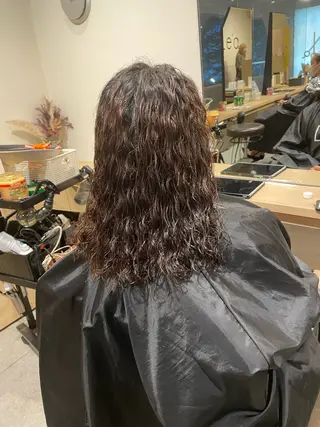 セミロング パーマ 渋谷/フェード/ 國分 翔のヘアスタイル