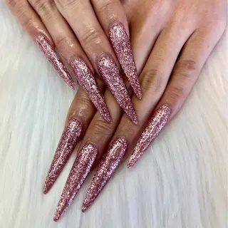 ネイル MADIA RUNAのネイルデザイン