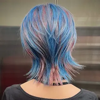ショート カラー ウルフ/レイヤー/ ブリーチカラーのヘアスタイル