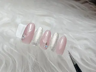 ネイル 桃山 莉緒のネイルデザイン