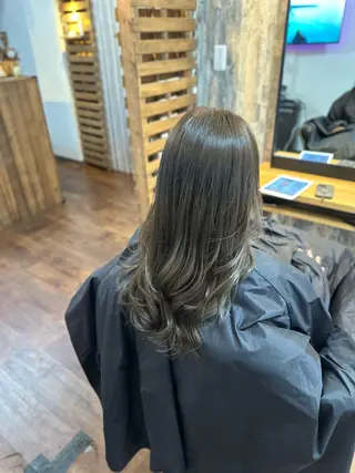 ロング Luzir⭐︎ GEN⭐︎のヘアスタイル