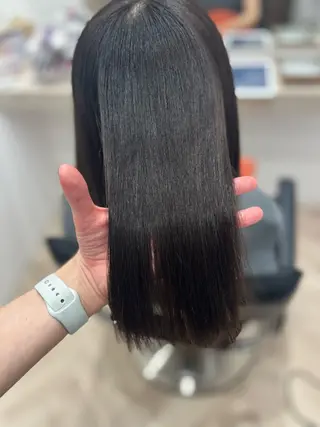ミディアム カラー 🫧ぷる艶カラー🫧 Yuubi🦩のヘアスタイル