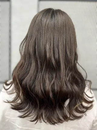 ロング 川畑 花菜のヘアスタイル