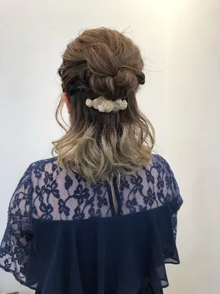 ヘアアレンジ ツノガイ エリのヘアスタイル
