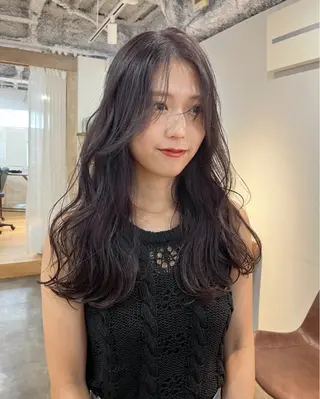 ロング 義本 風佳のヘアスタイル