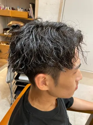 パーマ メンズ 下村 琉弥のヘアスタイル