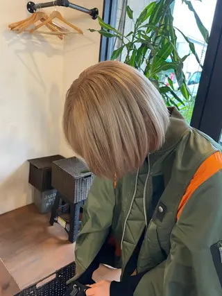 ショート カラー AKALA HAIR 西宮店 Juriのヘアスタイル