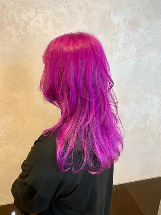 セミロング 峯尾 穂専のヘアスタイル