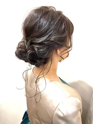 ミディアム ヘアアレンジ きむえり/髪質改善 /うねり広がり改善のヘアスタイル