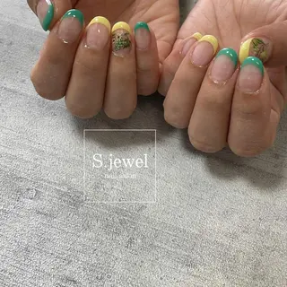 ネイル S. JEWELのネイルデザイン