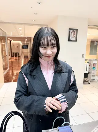 セミロング パーマ 辛島 涼子のヘアスタイル