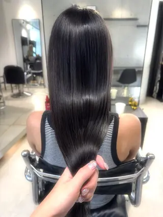 ロング カラー パーマ ヘアアレンジ 透明感/オリーブ/ グレージュ/YUKAのヘアスタイル