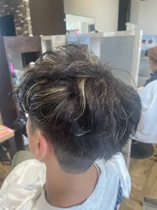 カラー パーマ 中村 誠也のヘアスタイル