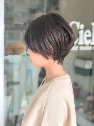 ショート カラー 限定1名撮影モデル 村中衣里のヘアスタイル
