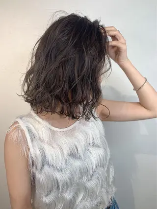 ミディアム カラー _WHITE+ 南海難波店のヘアスタイル