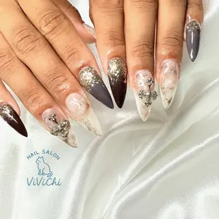ネイル ViViChi 梨帆のネイルデザイン