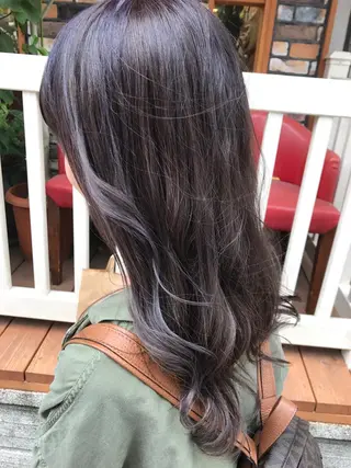 セミロング カラー 平尾 拓也のヘアスタイル