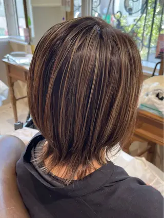 ミディアム カラー やまだ まいのヘアスタイル