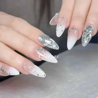 ネイル Queens マオのネイルデザイン