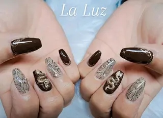 ネイル 小川 真里奈のネイルデザイン