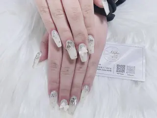 ネイル AKIKO ネイルサロンのネイルデザイン